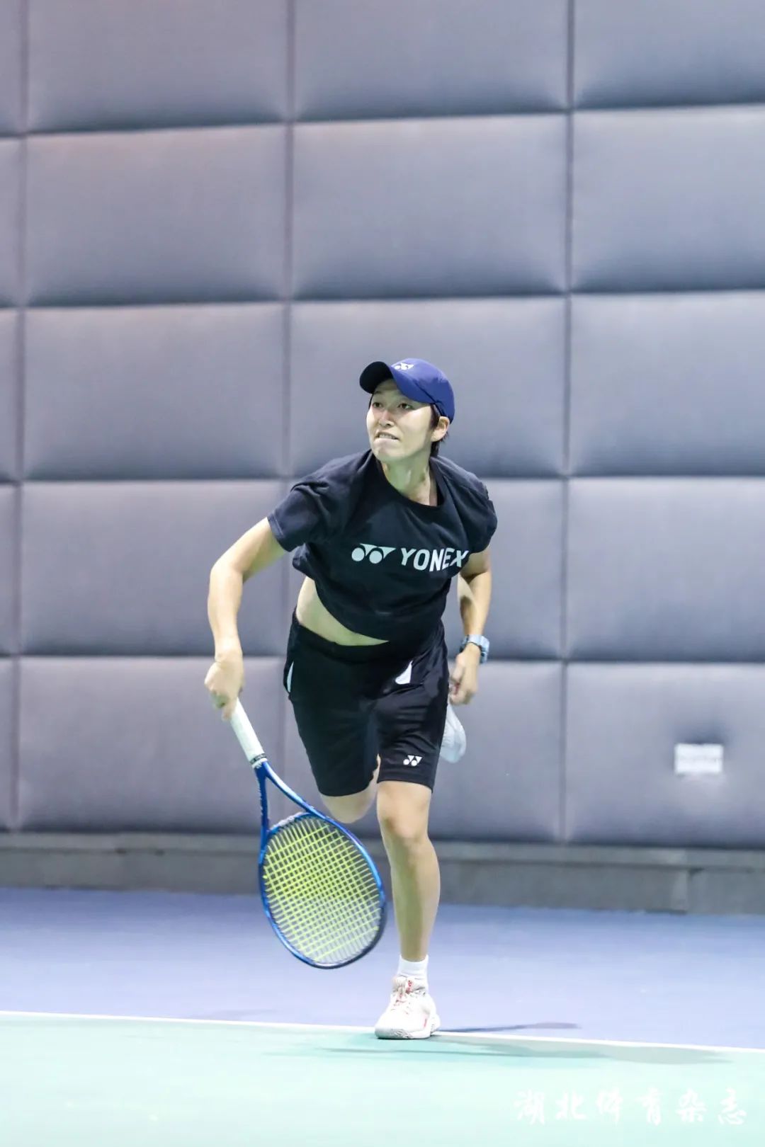 姆进行对比 姆进行对比