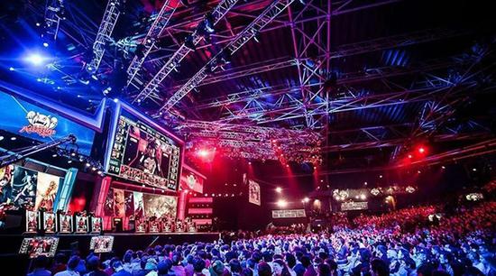 足坛炙手可 足坛炙手可